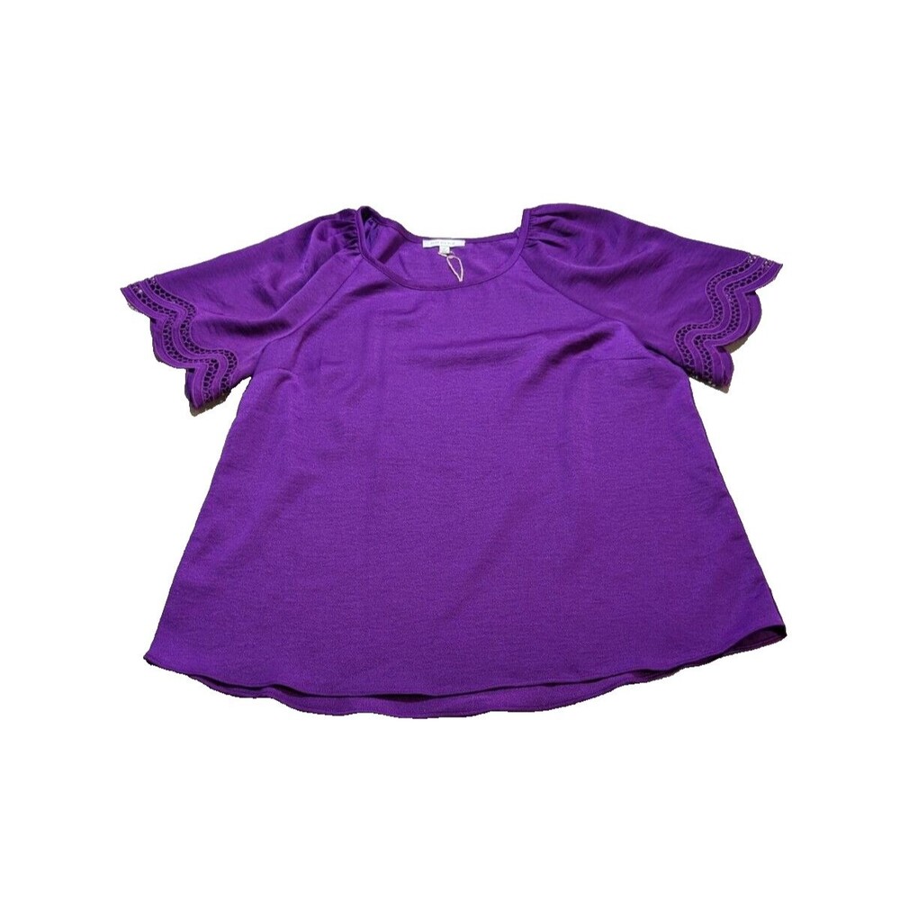 Skies Are Blue Top Women's Size Medium Purple Short Sleeve Eyelet